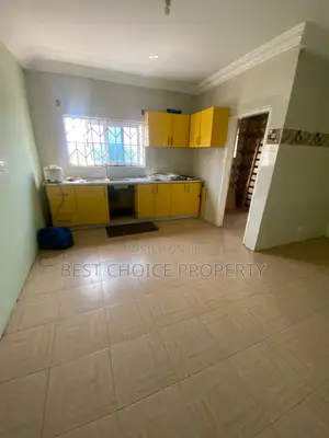 3bdrm Apartment in Ankonam Estate, Owusu Ansah for rent