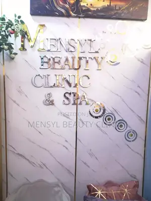 Stretch Marks Removal Therapy at Mensyl Beauty Clinic