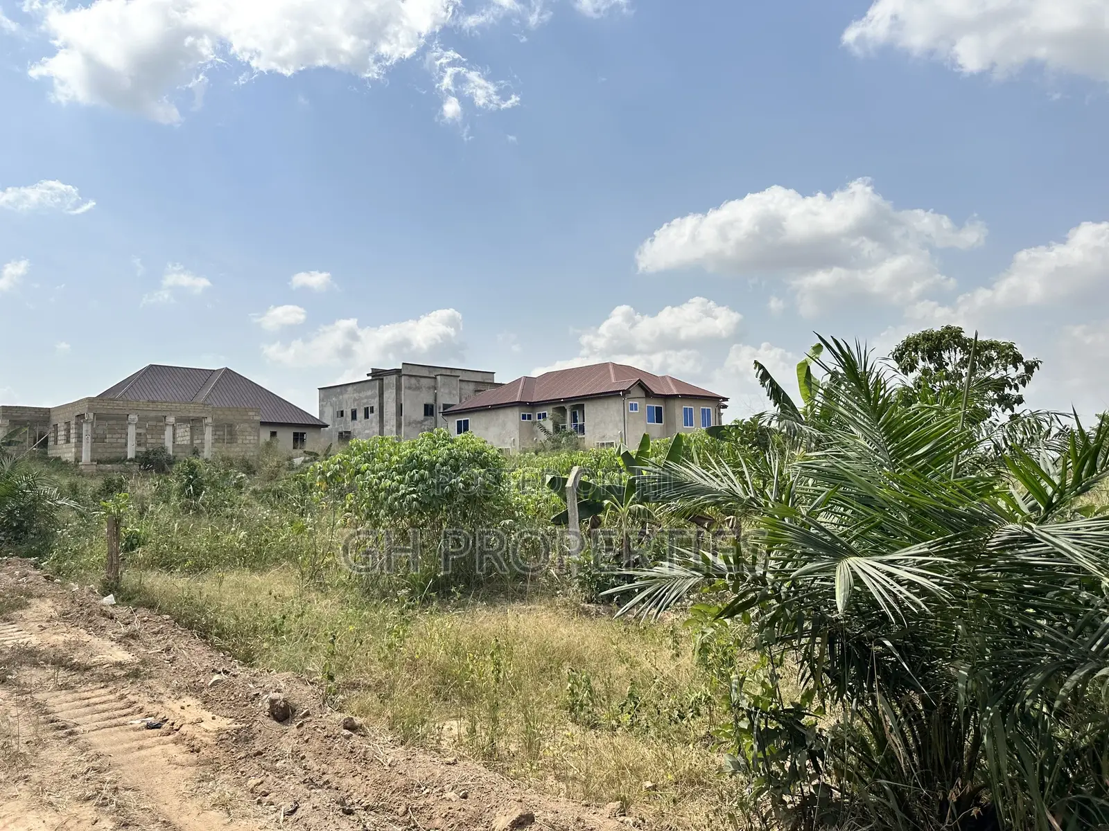 One Full Plot for Sale at Sokoban Apaaso,Odaso.