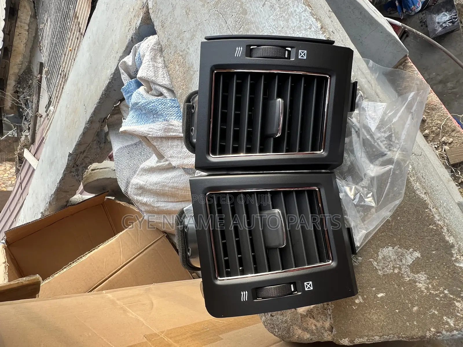 Toyota Land Cruiser Prado V8 Vent ( Sides)