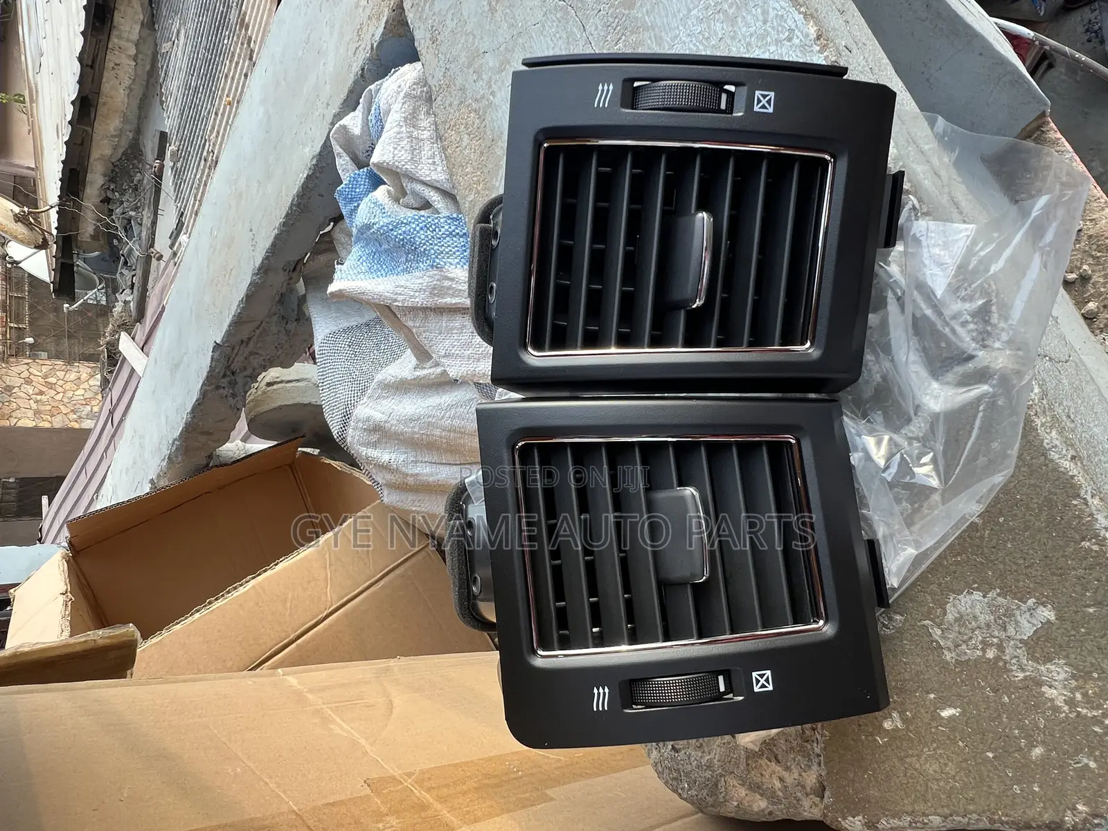 Toyota Land Cruiser Prado V8 Vent ( Sides)