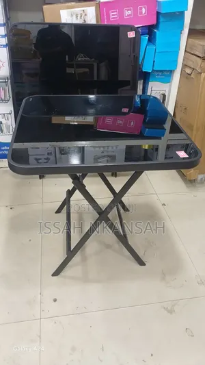 Glass Foldable Table