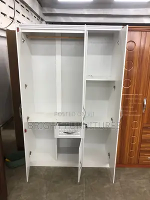 Three Doors Wardrobe With Mirror