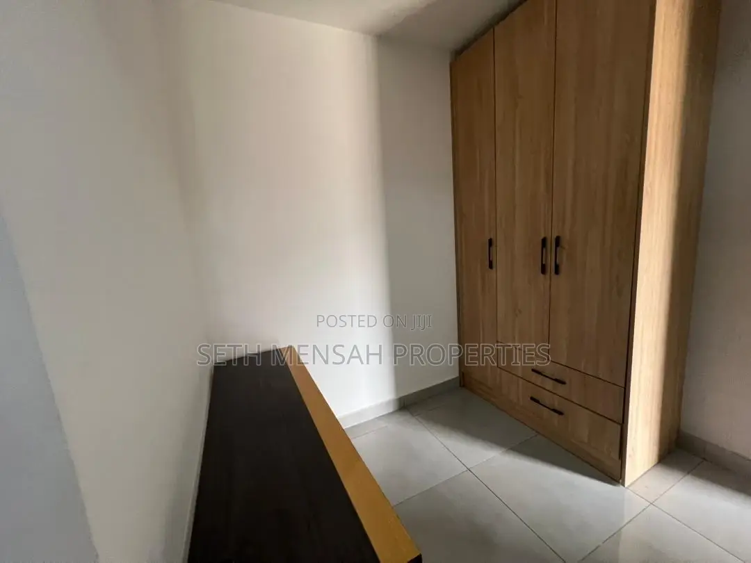 4bdrm Bungalow in Skm, Airport Residential Area for sale
