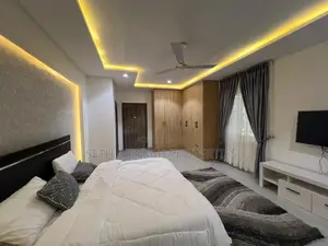 4bdrm Bungalow in Skm, Airport Residential Area for sale