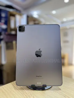 Apple iPad Pro 11 (2022) 128 GB Gray