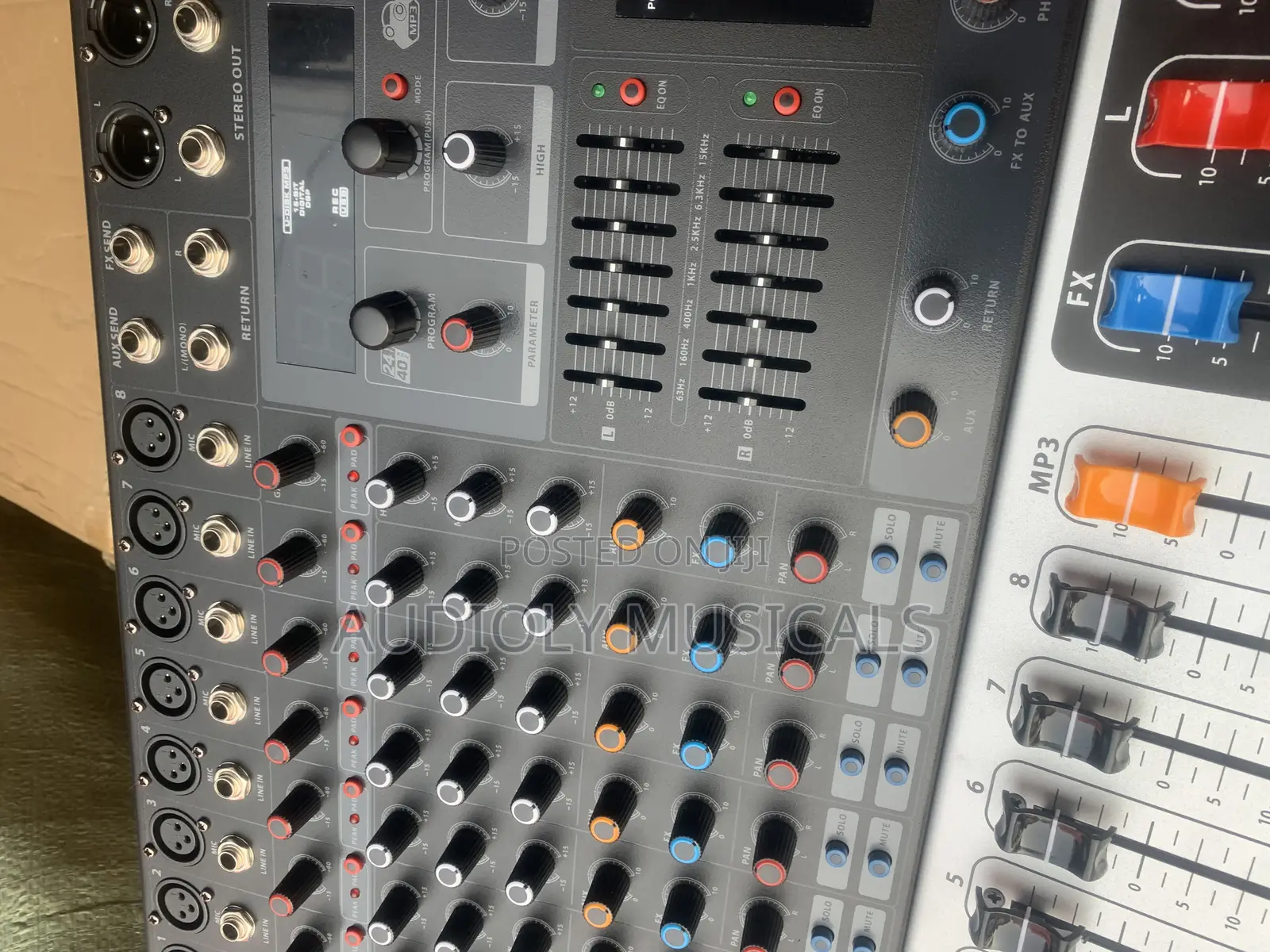 8- Channel Kv Mixer/Yamaha