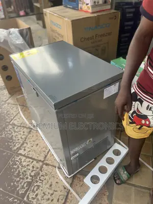 Quality 198l Midea Energy Saving Chest Freezer