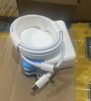 Original Macbook Type C 61watts Charger