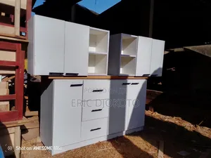 Kitchen Cabinets Laminate