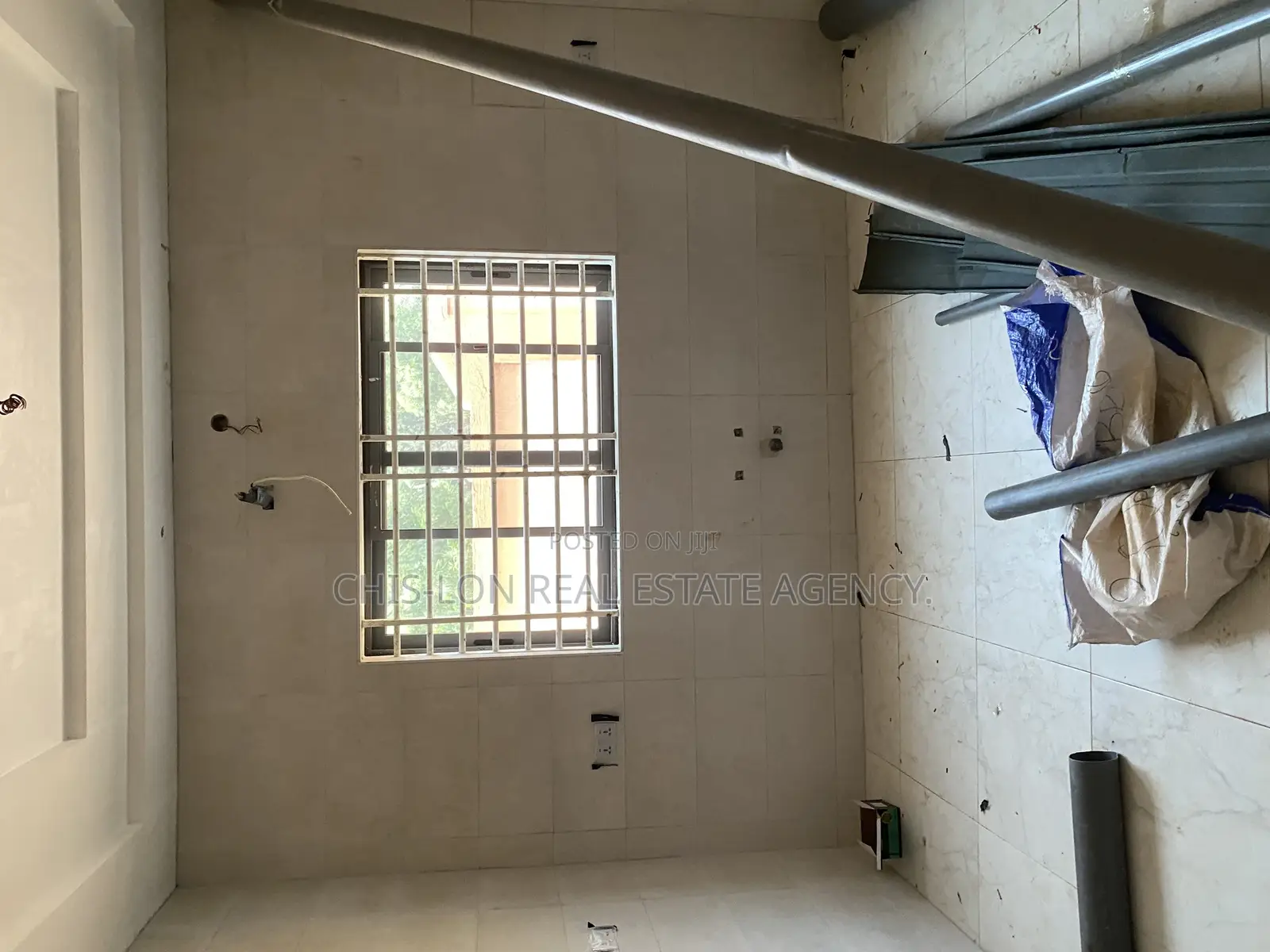 3bdrm House in Sharp-Connect., Weija for sale