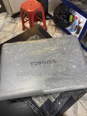 New Laptop Toshiba Satellite L500 4GB Intel Core 2 Duo HDD 500GB