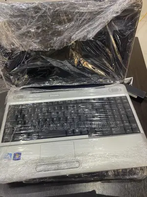 New Laptop Toshiba Satellite L500 4GB Intel Core 2 Duo HDD 500GB