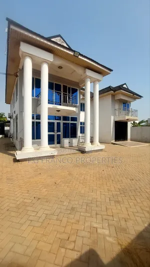 5bdrm House in Kg. Franco, Airport Residential Area for rent
