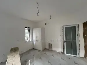 3bdrm House in Skm, Spintex for sale