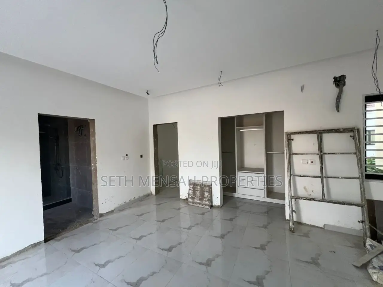 3bdrm House in Skm, Spintex for sale