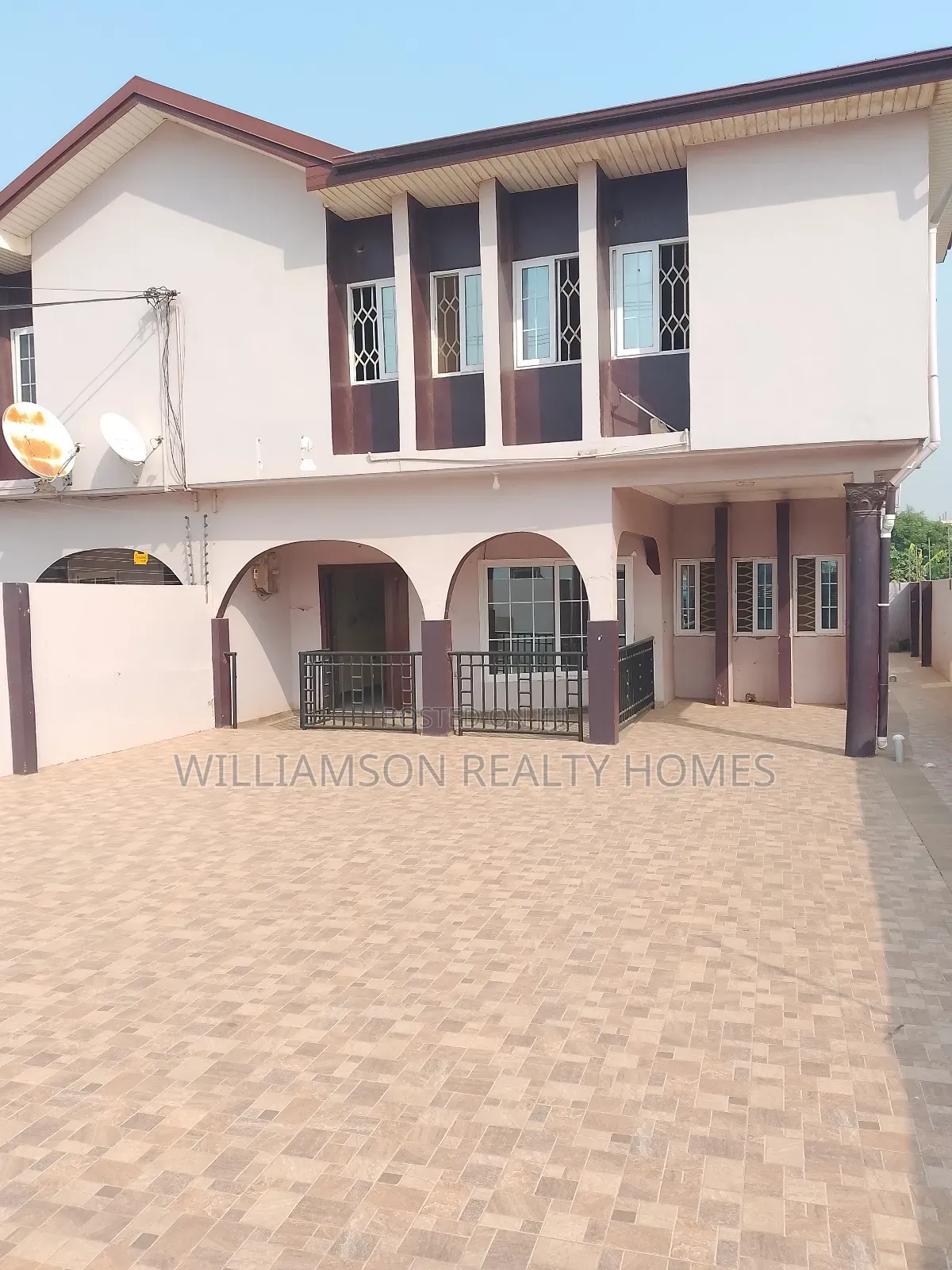 4bdrm House in Hfc Estate Area, Spintex for rent