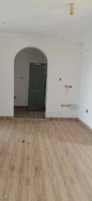 3bdrm Apartment in Spintex Bastona for rent