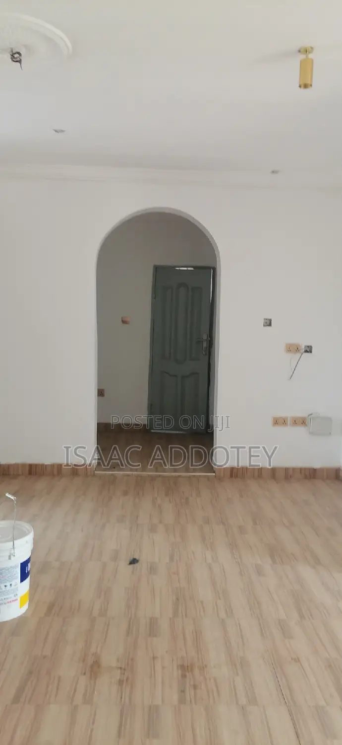 3bdrm Apartment in Spintex Bastona for rent