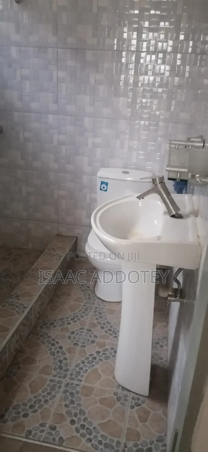 3bdrm Apartment in Spintex Bastona for rent