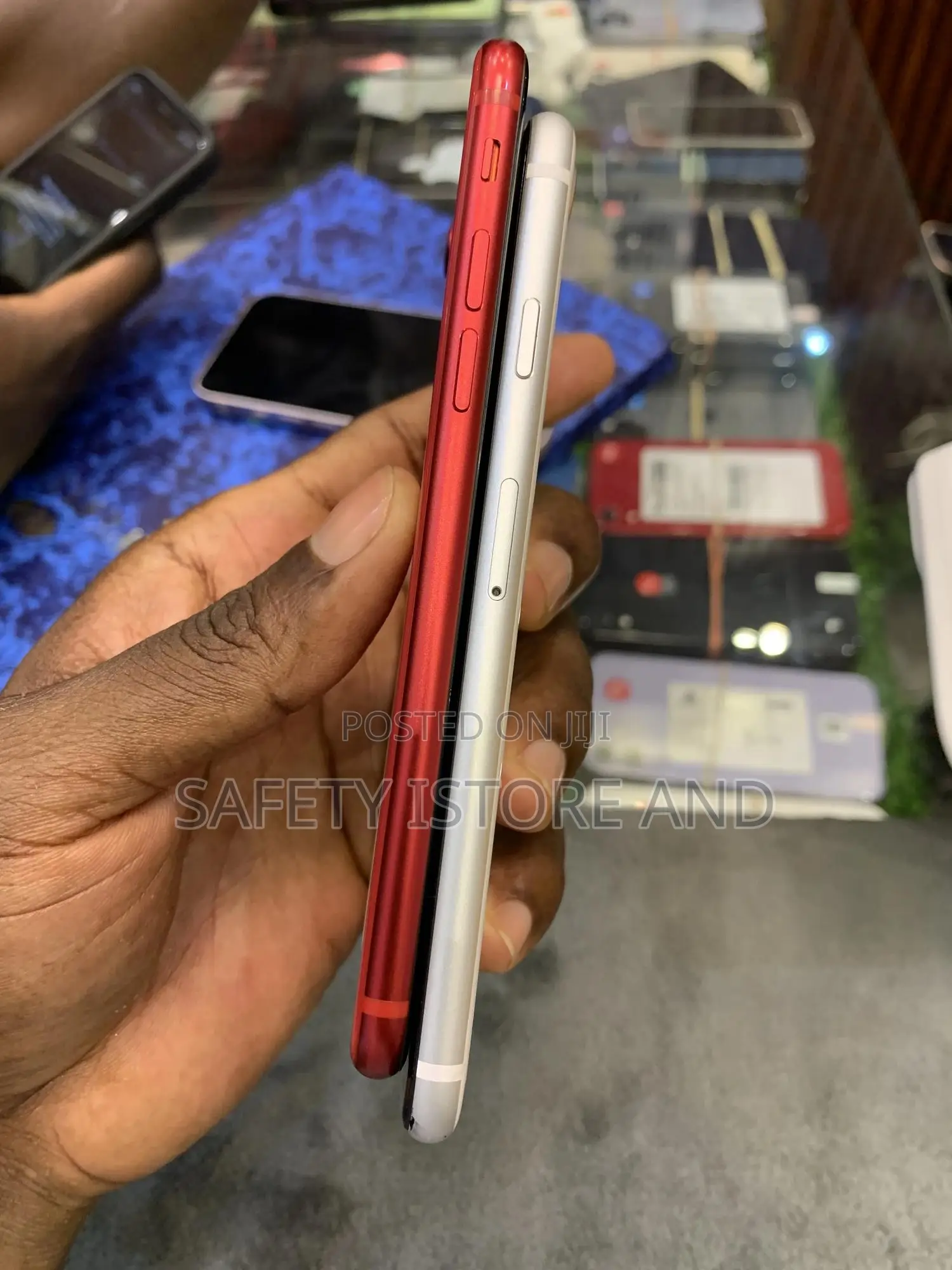 New Apple iPhone SE (2020) 64 GB Red