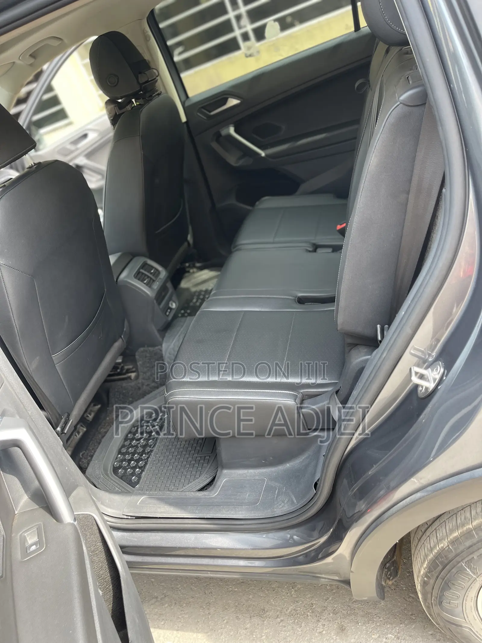 Volkswagen Tiguan 2.0T SE FWD 2020 Gray