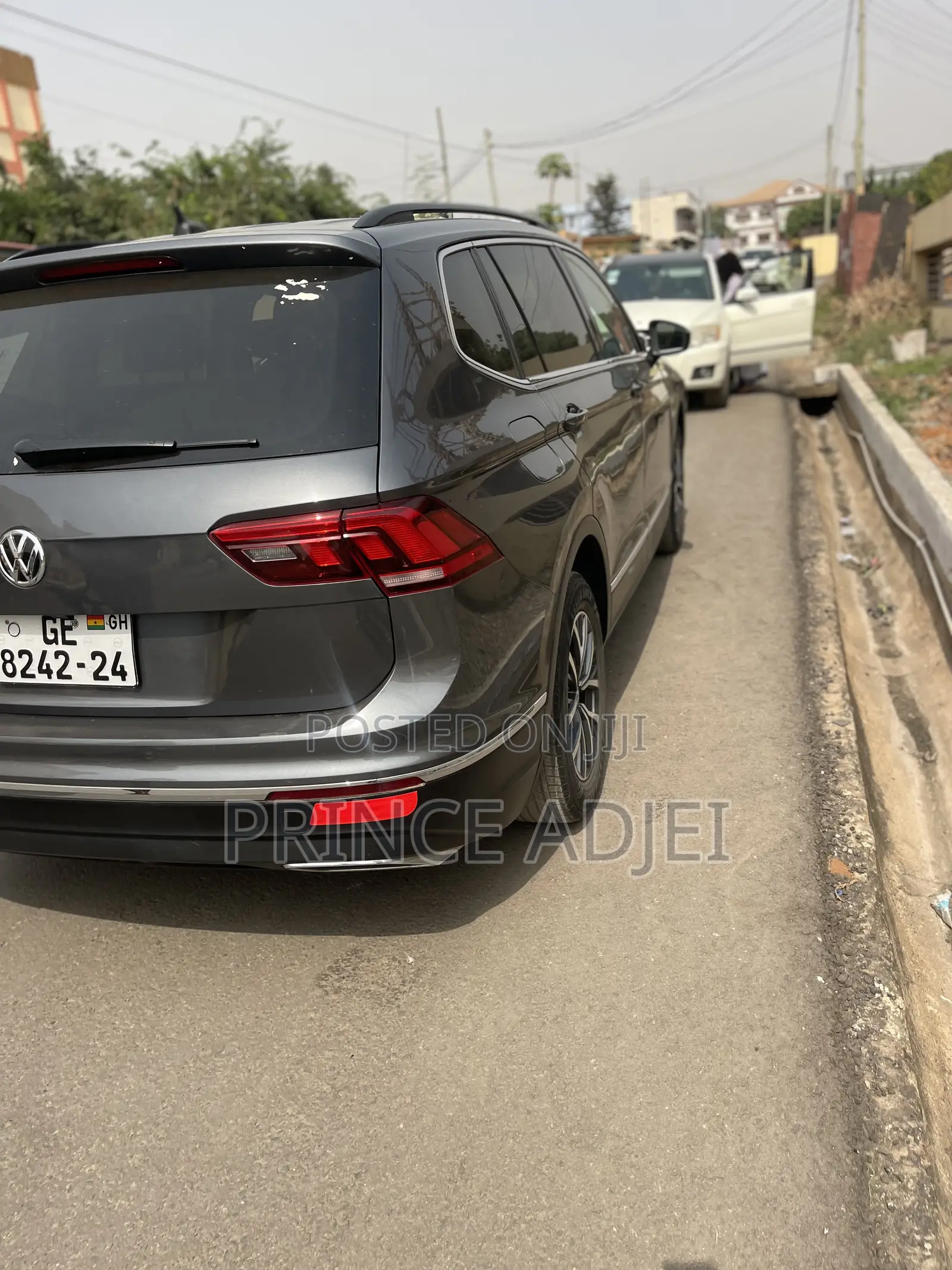 Volkswagen Tiguan 2.0T SE FWD 2020 Gray