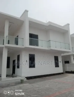4bdrm House in School Junction, Accra Metropolitan for sale