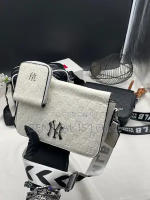 New York Crossbody Bag
