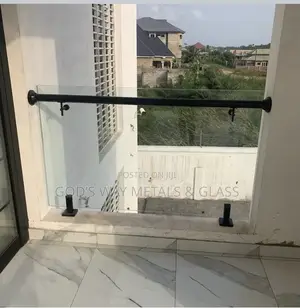 Tempered Plain Glass Balusters And Handrails