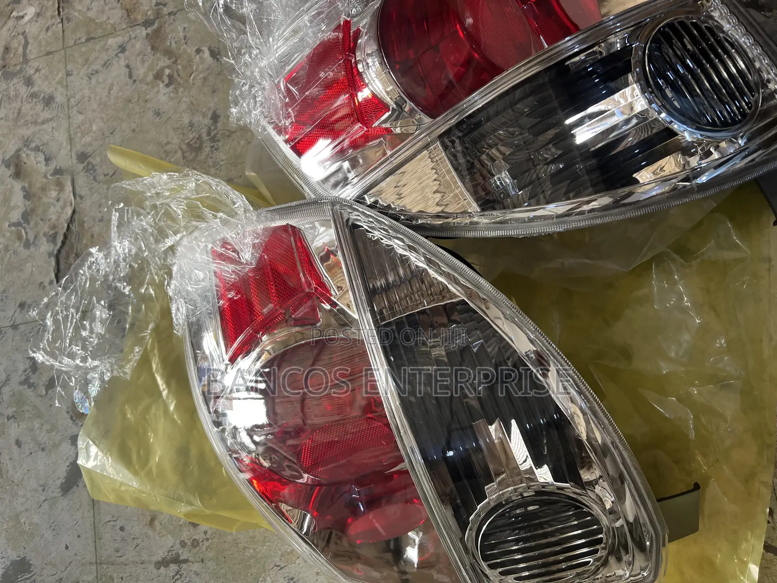 Toyota Matrix Tail Light 2005-2008