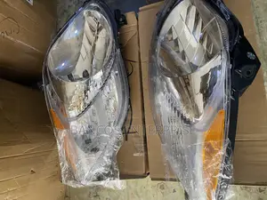 Toyota Vitz Head Light 2009-2011