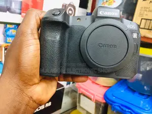 Canon EOS R: Your Full-Frame Vision, Realized
