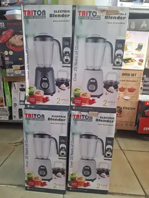 Universal Blender for Pureeing, Beating, Chopping, 1.5l