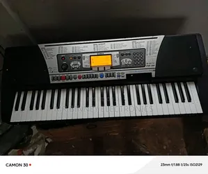 Yamaha PSR E350