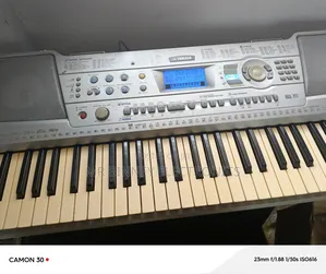Yamaha PSR E290