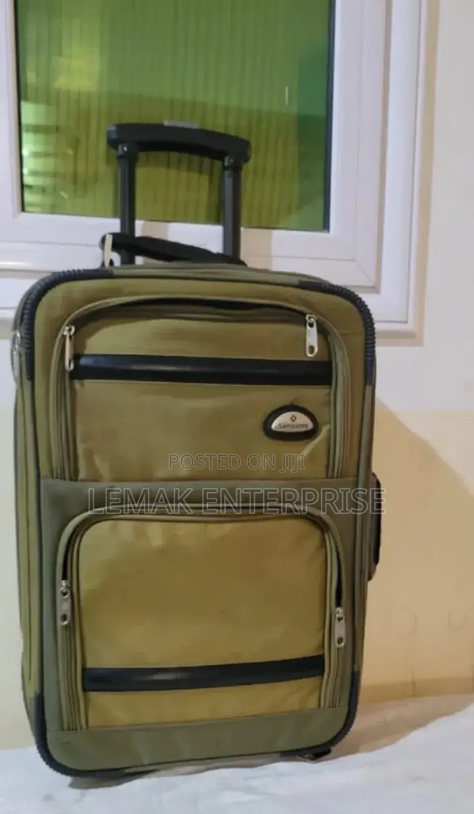Samsonite Wheeled Suitcase, Rectangular Olive-Green Bag
