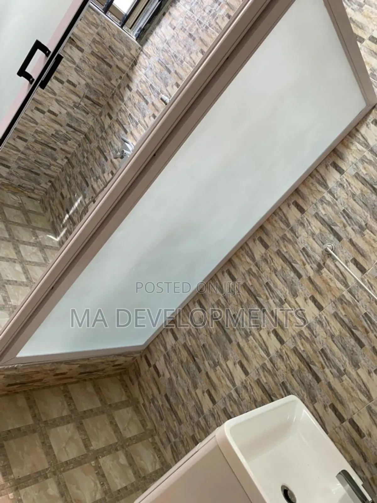 Furnished 4bdrm Apartment in Madev Realty, Roman Ridge for rent