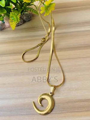 Claw Shaped Unisex Necklace