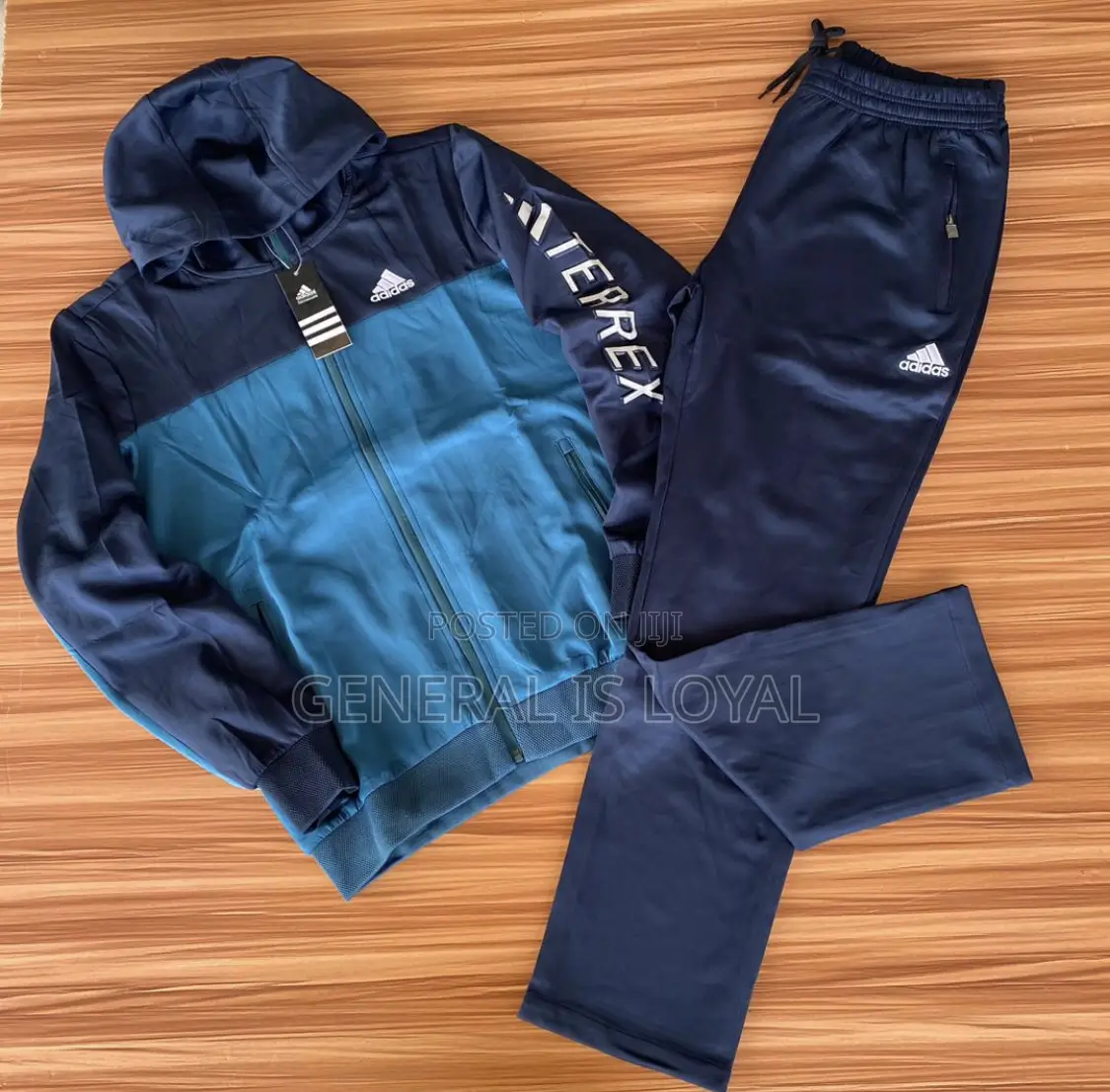 Tracksuit/ Top And Down