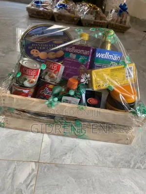 Customised Hampers/Gifts
