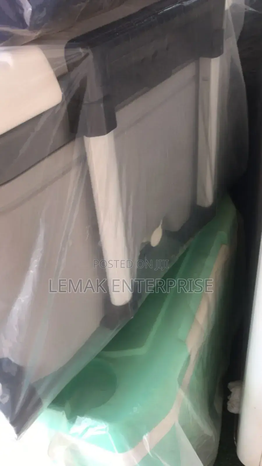 Igloo Wheeled Cooler 60 Qt