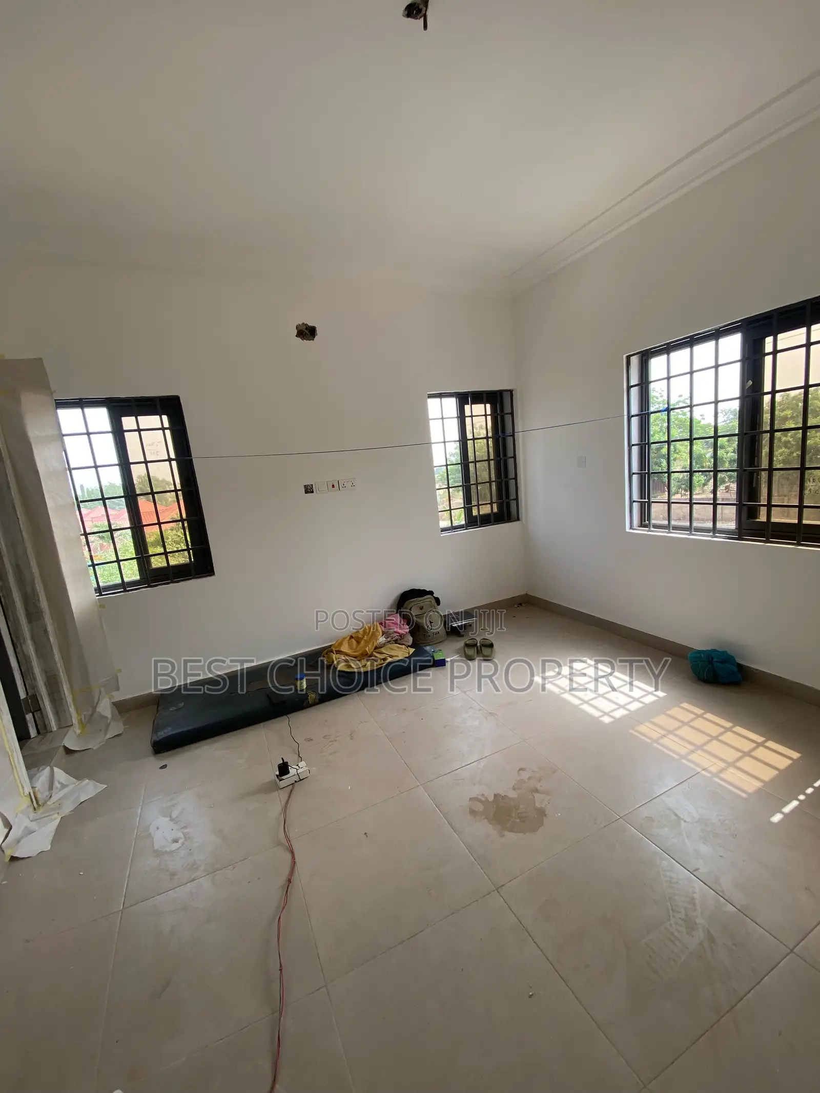 2bdrm Apartment in Owosuansa, Oyarifa for rent