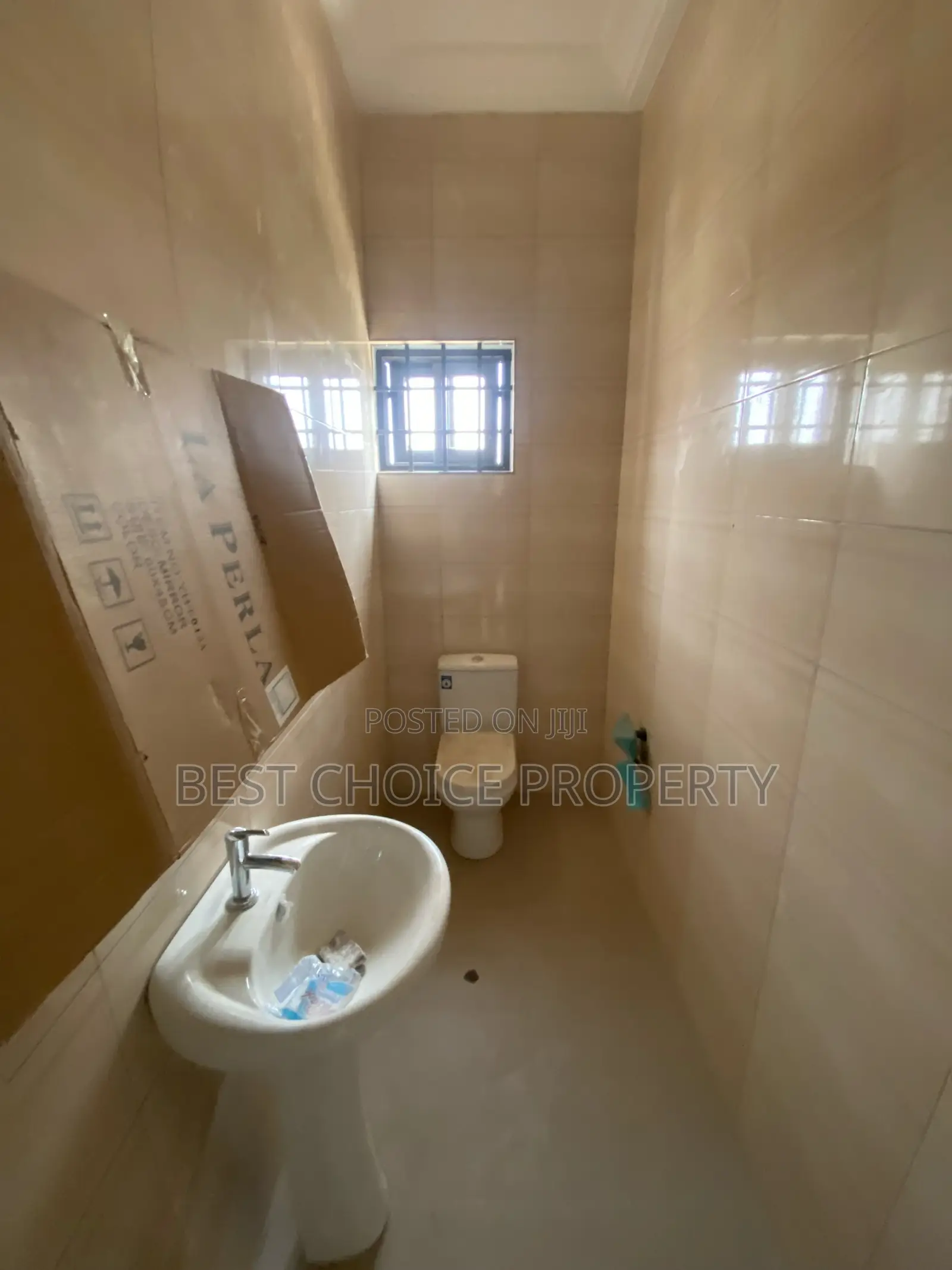 2bdrm Apartment in Owosuansa, Oyarifa for rent