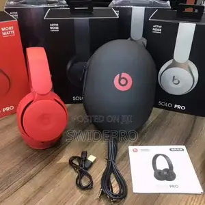 Beats Solo Pro Headset