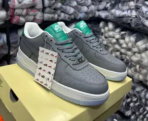 Nike Airforce 1 Grey