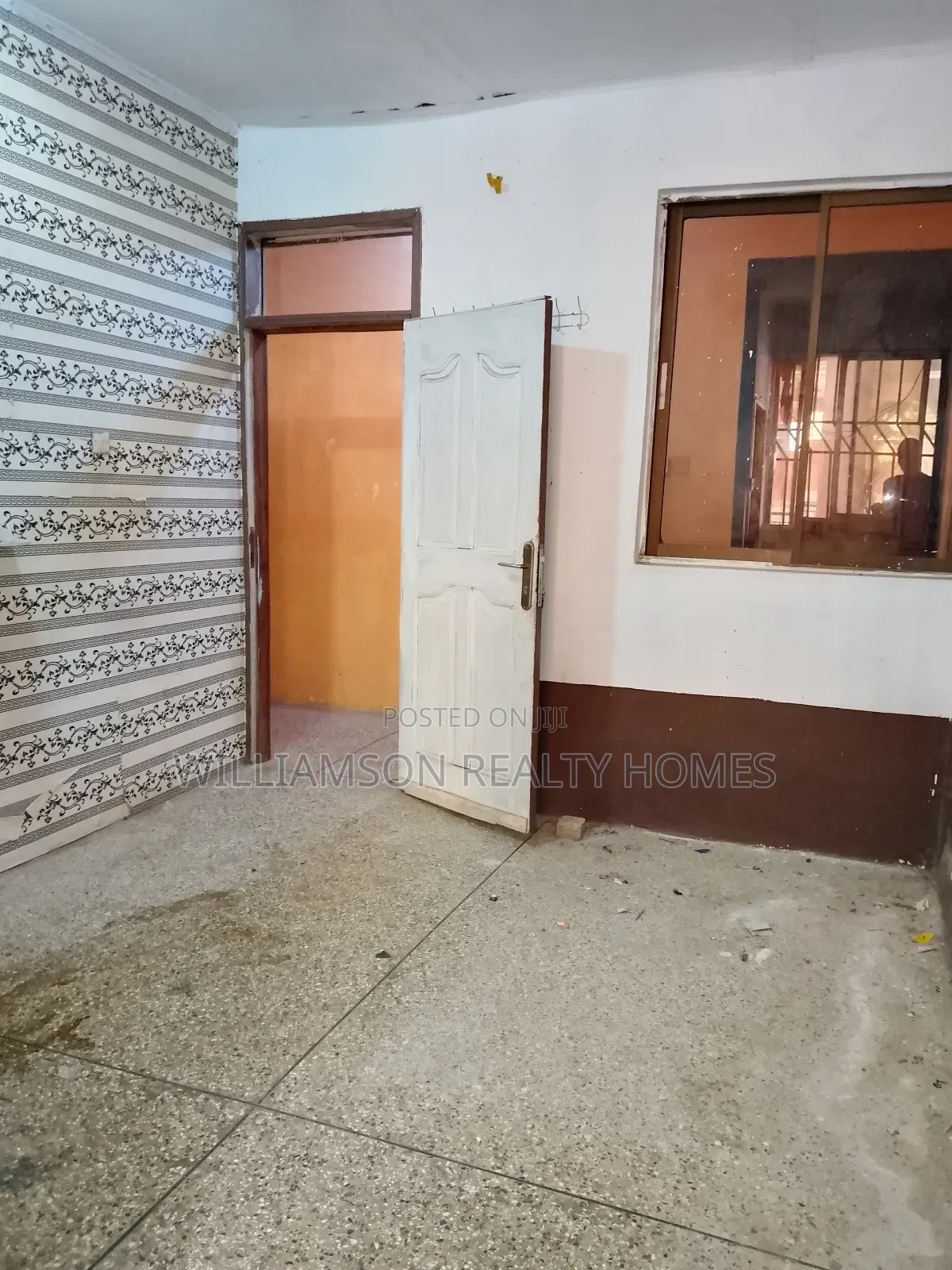 1bdrm Apartment in Community 18 Area, Spintex for rent