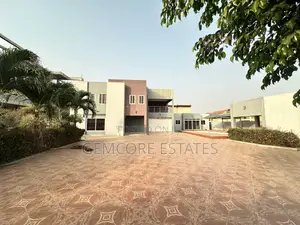 4bdrm House in West Trasacco, Ashaley Botwe for sale