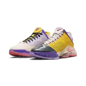 Nike Lebron 19 Sneakers