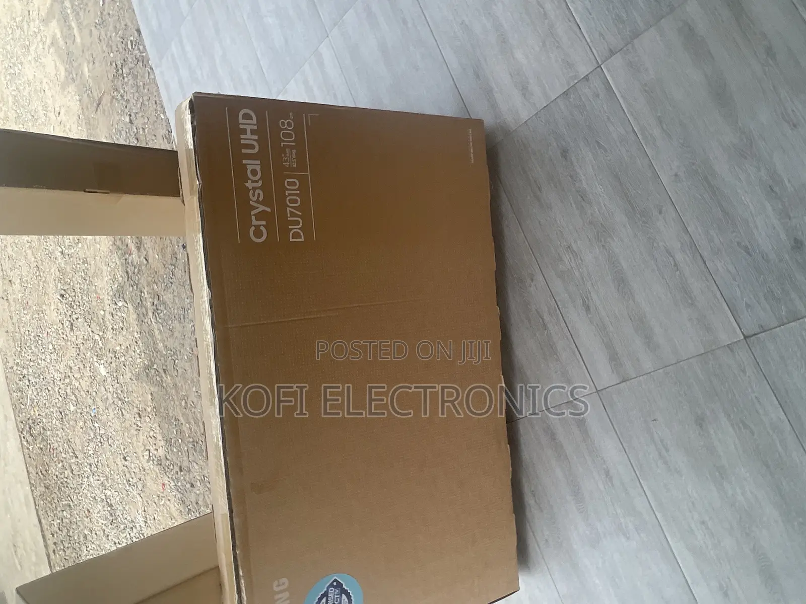 Very New Samsung 43du7010 UHD LED Television 43inch